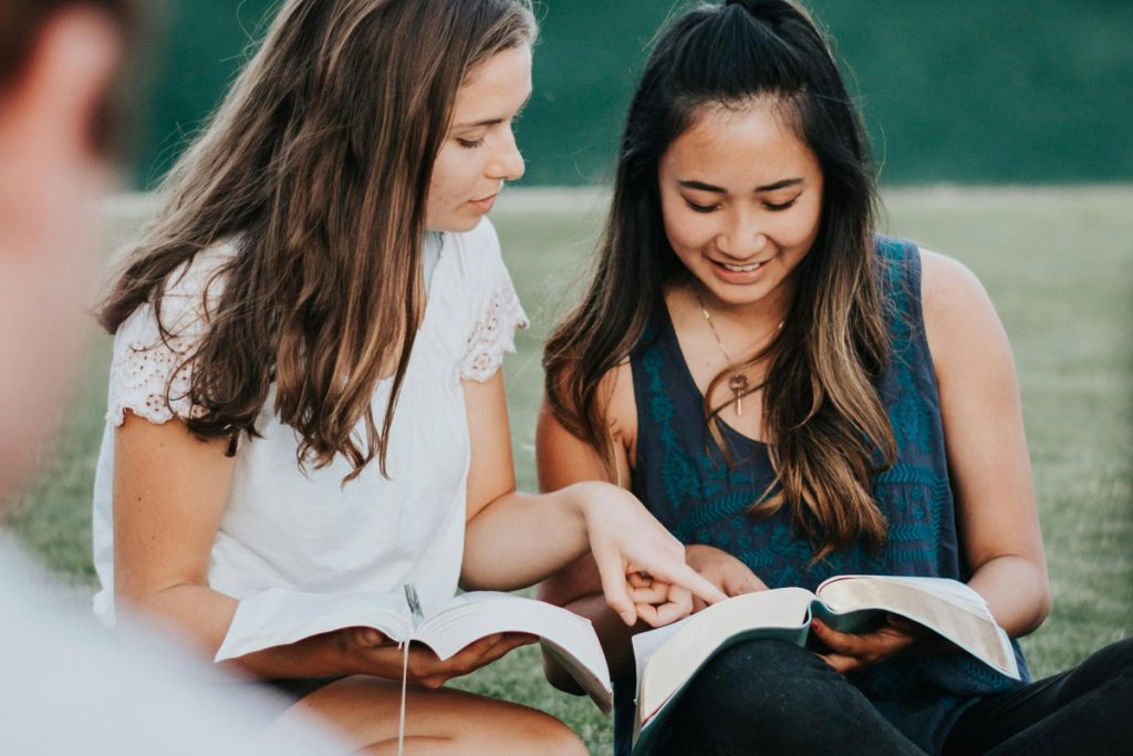 NMI page_mhk_YouthBibleStudies